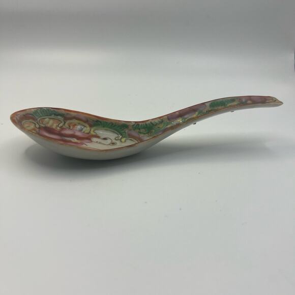 Antique Chinese Export 19th Century Famille Rose Medallion Ceramic Soup Spoon - Picture 2 of 10